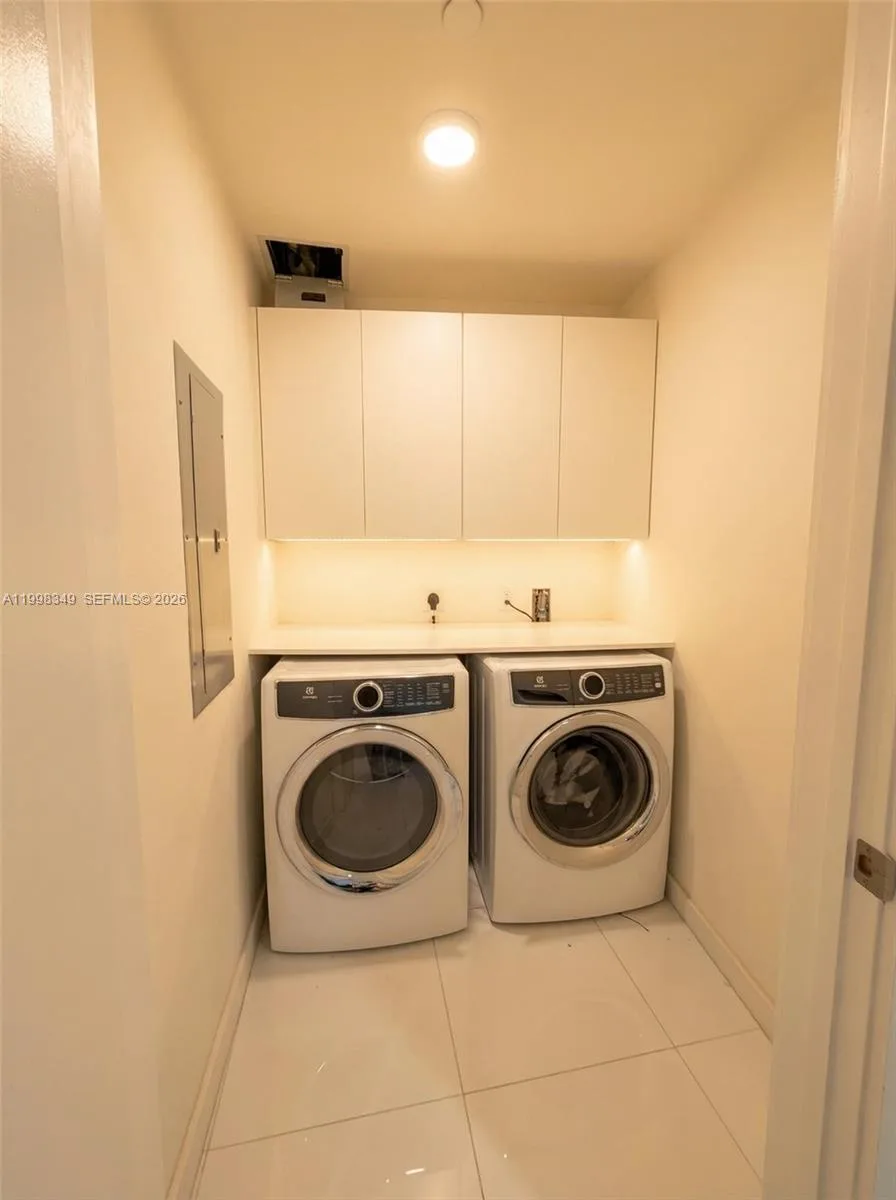 851 NE 1st Ave # 2301, Miami, FL 33132 photo 9