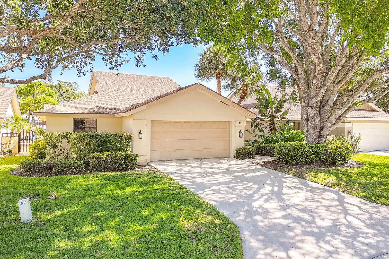 137 Harbourside Circle, Jupiter, FL 33477