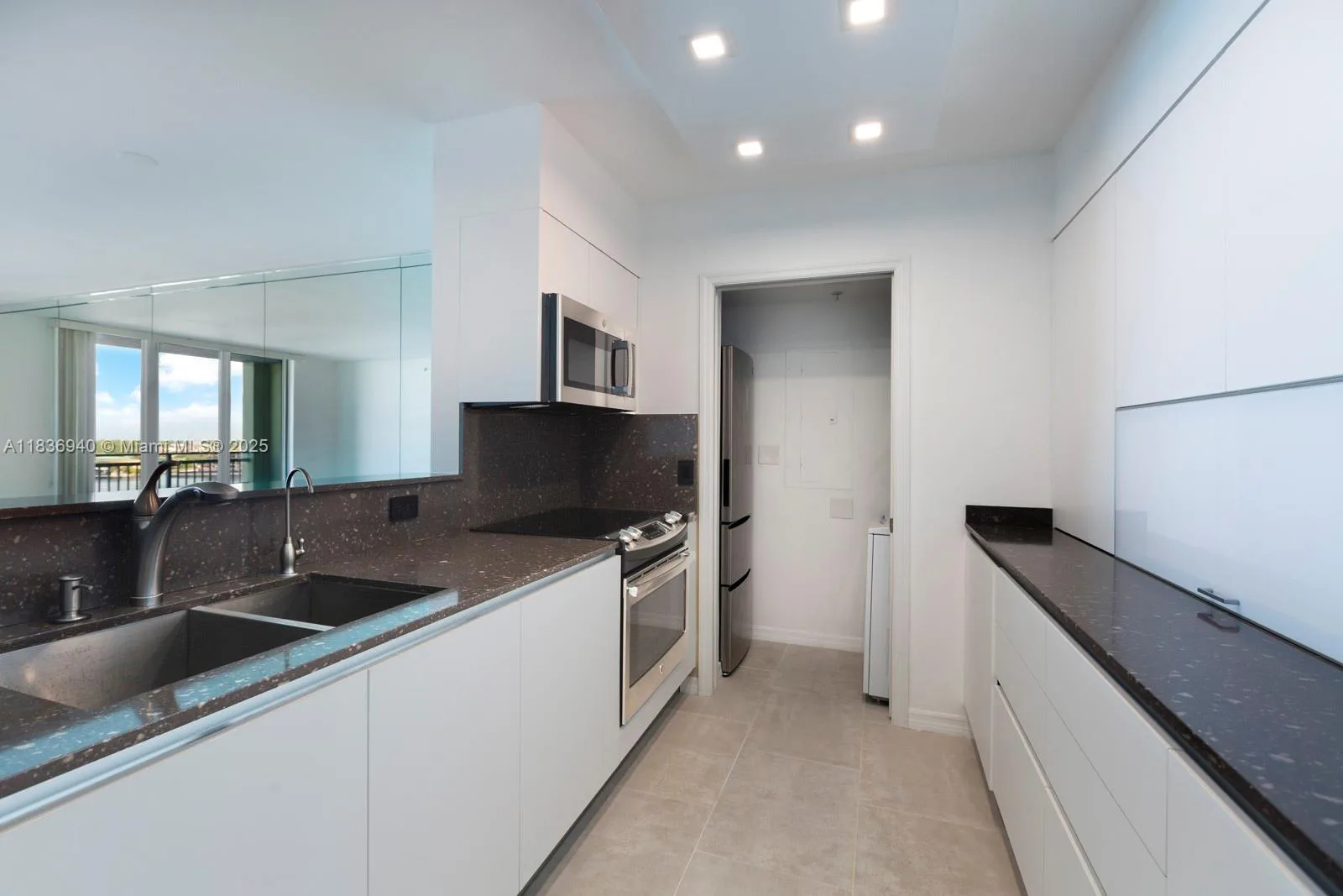 90 Alton Rd # 1408, Miami Beach, FL 33139 photo 9