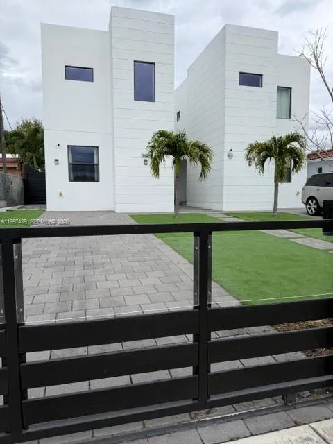 3645 SW 3 st, Miami, FL 33135
