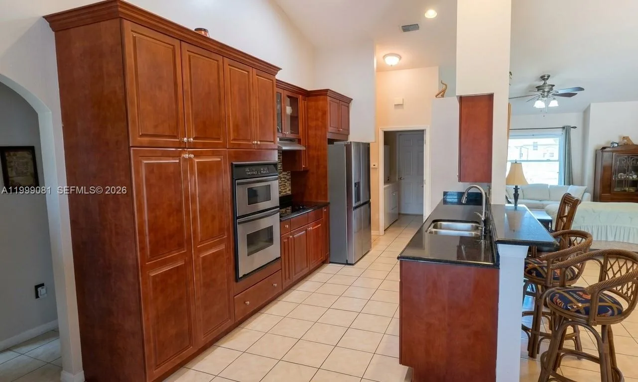 825 Costa Pl, Lehigh Acres, FL 33972 photo 3