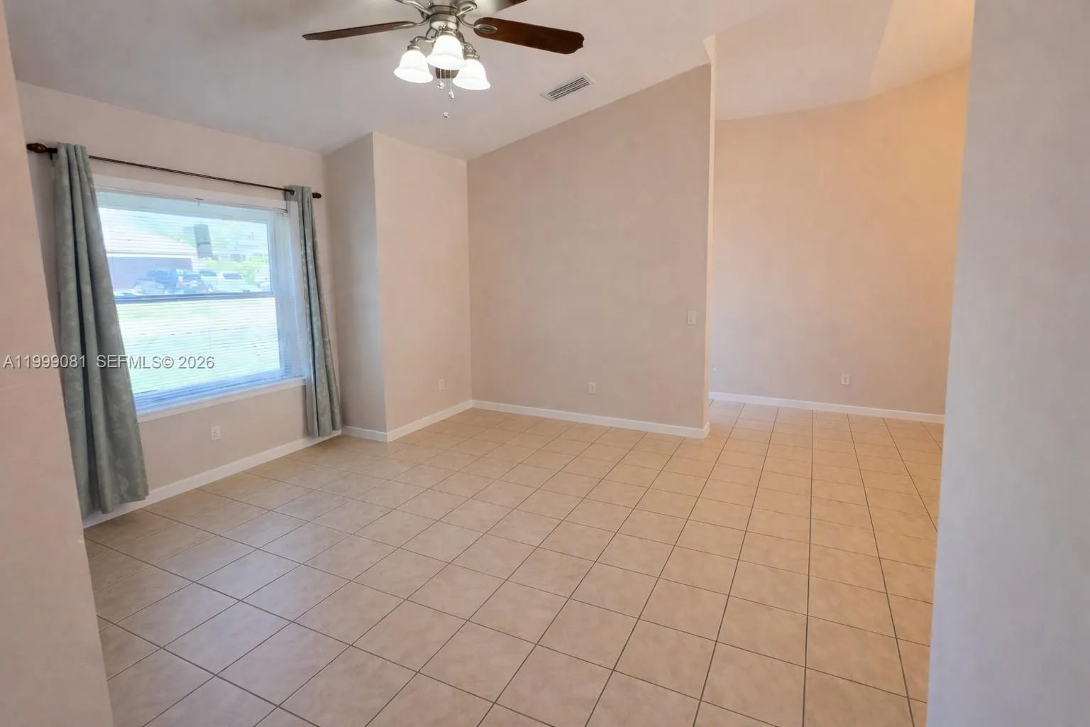 825 Costa Pl, Lehigh Acres, FL 33972 photo 5