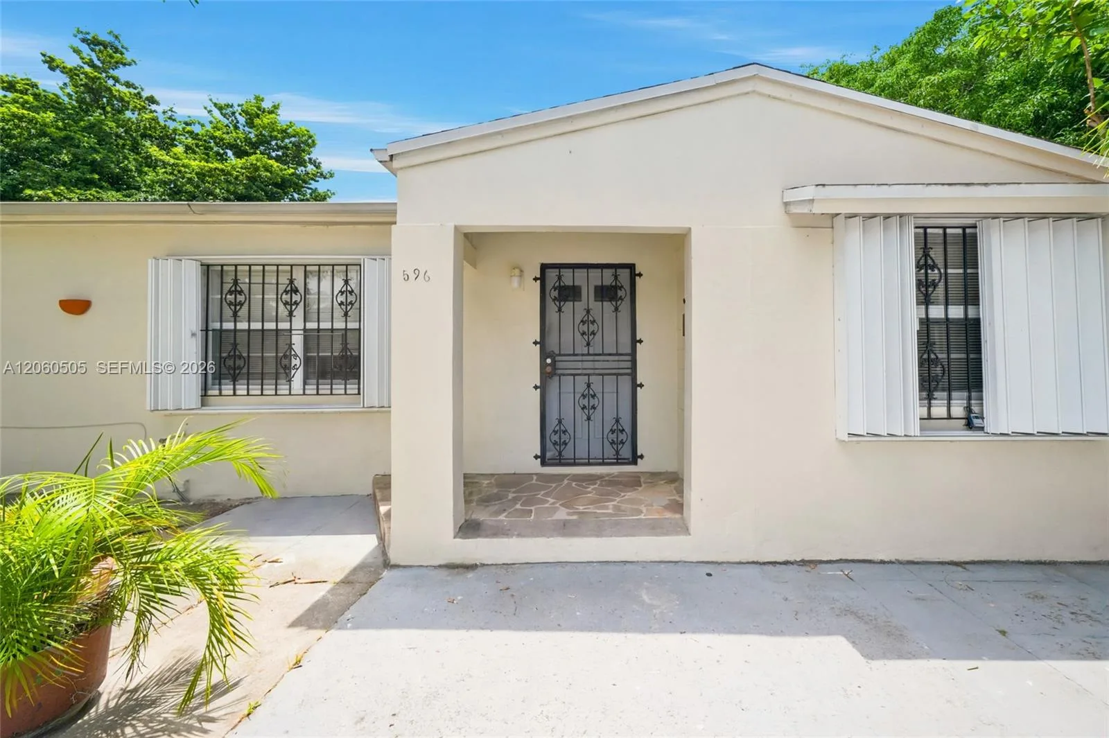 596 NW 109th St, Miami, FL 33168 photo 4