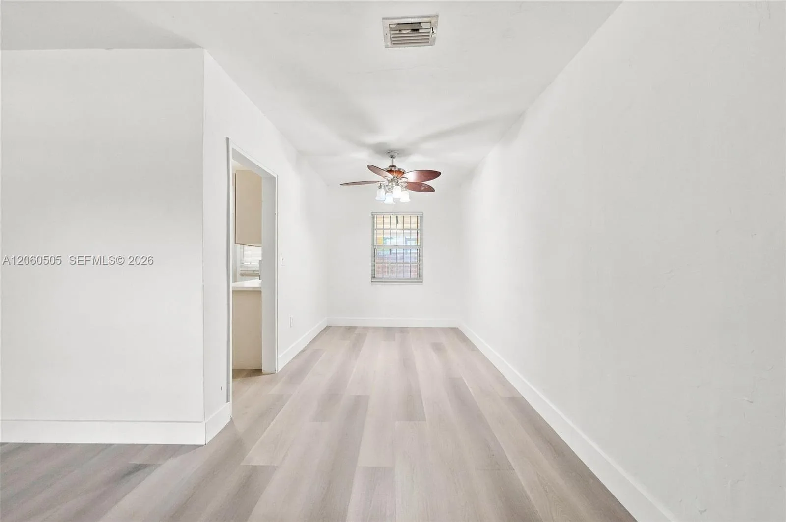 596 NW 109th St, Miami, FL 33168 photo 8