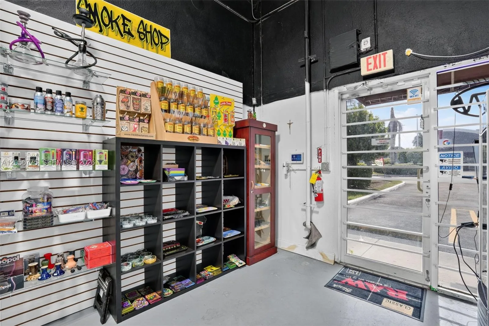 Wholesale, Distribution and Smoke Shop for Sale off 836 Expressway, Miami, FL 33126 photo 4