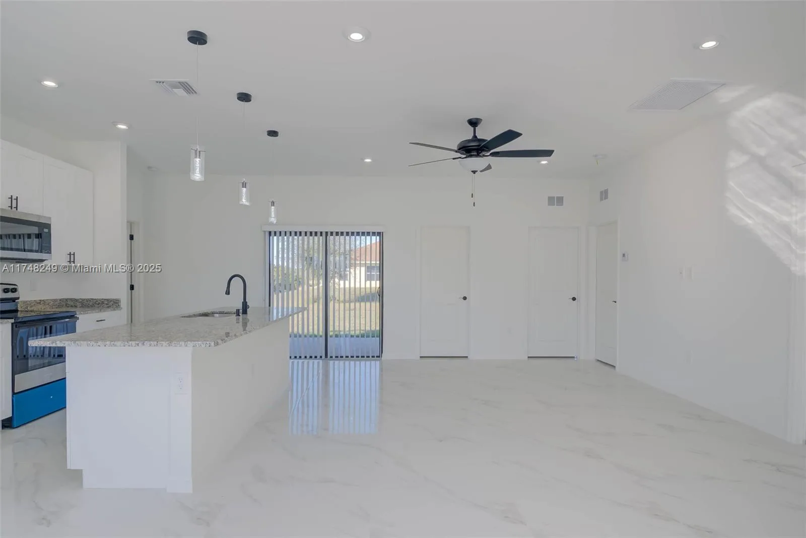 2809 64TH ST W, Lehigh Acres, FL 33971 photo 4
