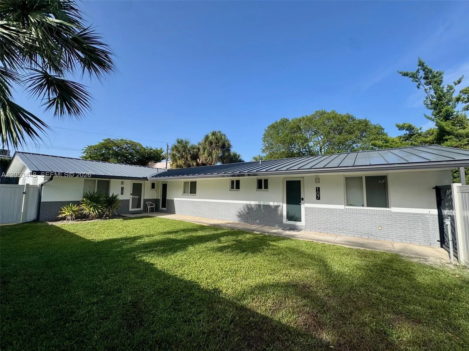 105-107 NE 30th Ct, Wilton Manors, FL 33334