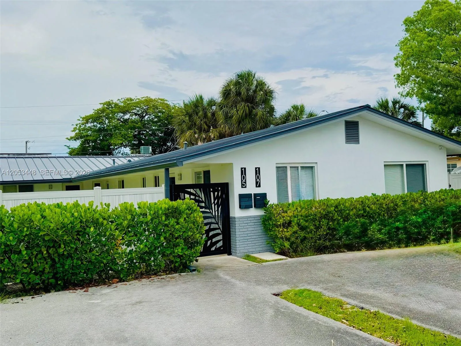 105-107 NE 30th Ct, Wilton Manors, FL 33334 photo 2