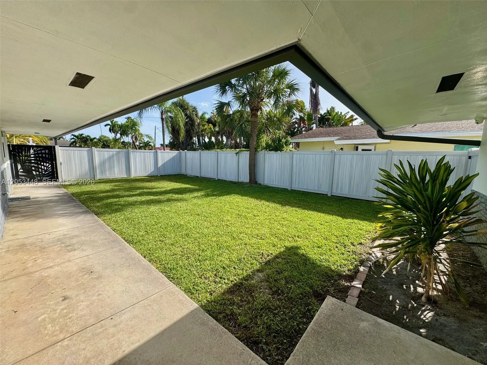 105-107 NE 30th Ct, Wilton Manors, FL 33334 photo 4