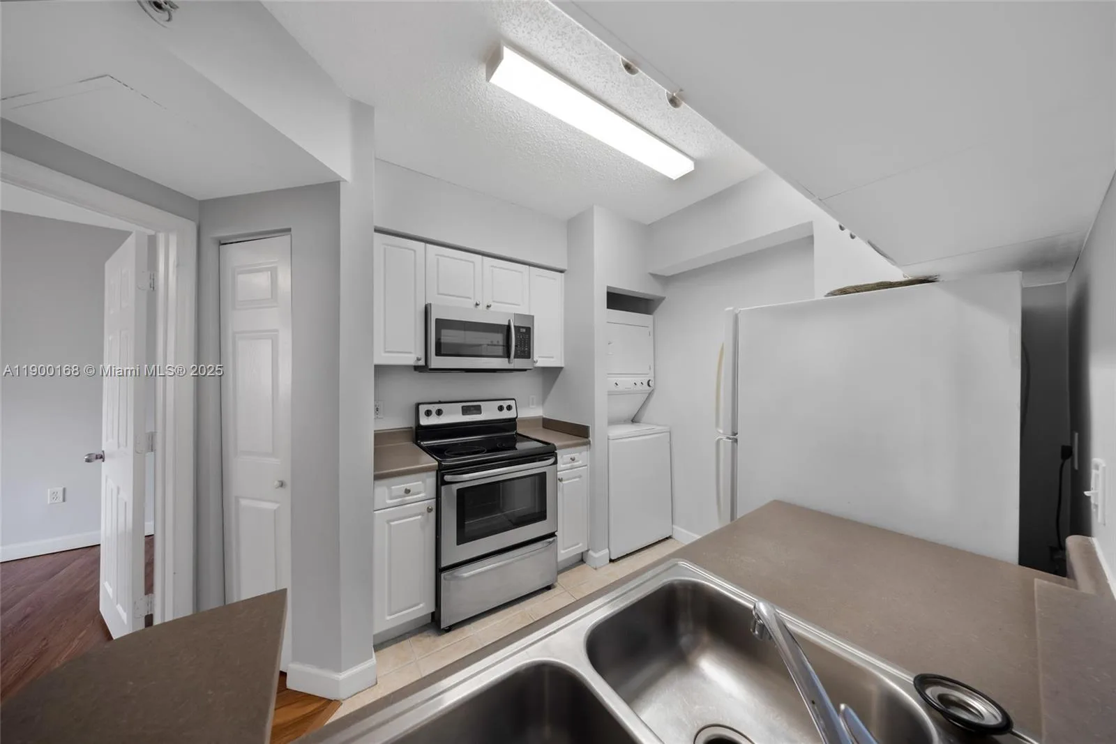 17125 N Bay Rd # 3301, Sunny Isles Beach, FL 33160 photo 7