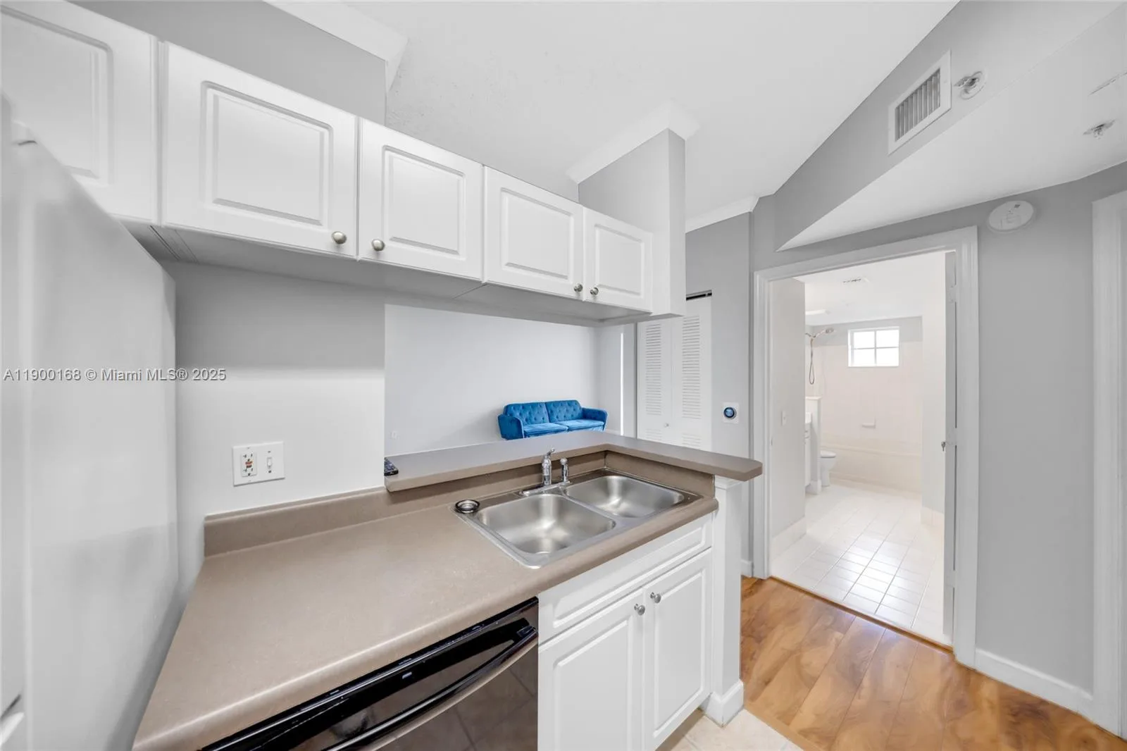 17125 N Bay Rd # 3301, Sunny Isles Beach, FL 33160 photo 9