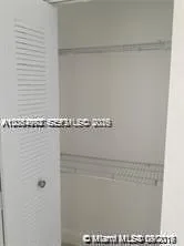 620 NE 178th St # B, Miami, FL 33162