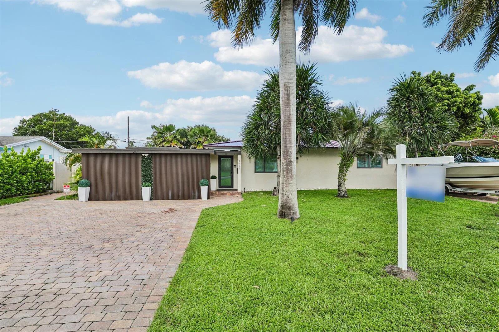 2601 NE 18TH Street, Pompano Beach, FL 33062