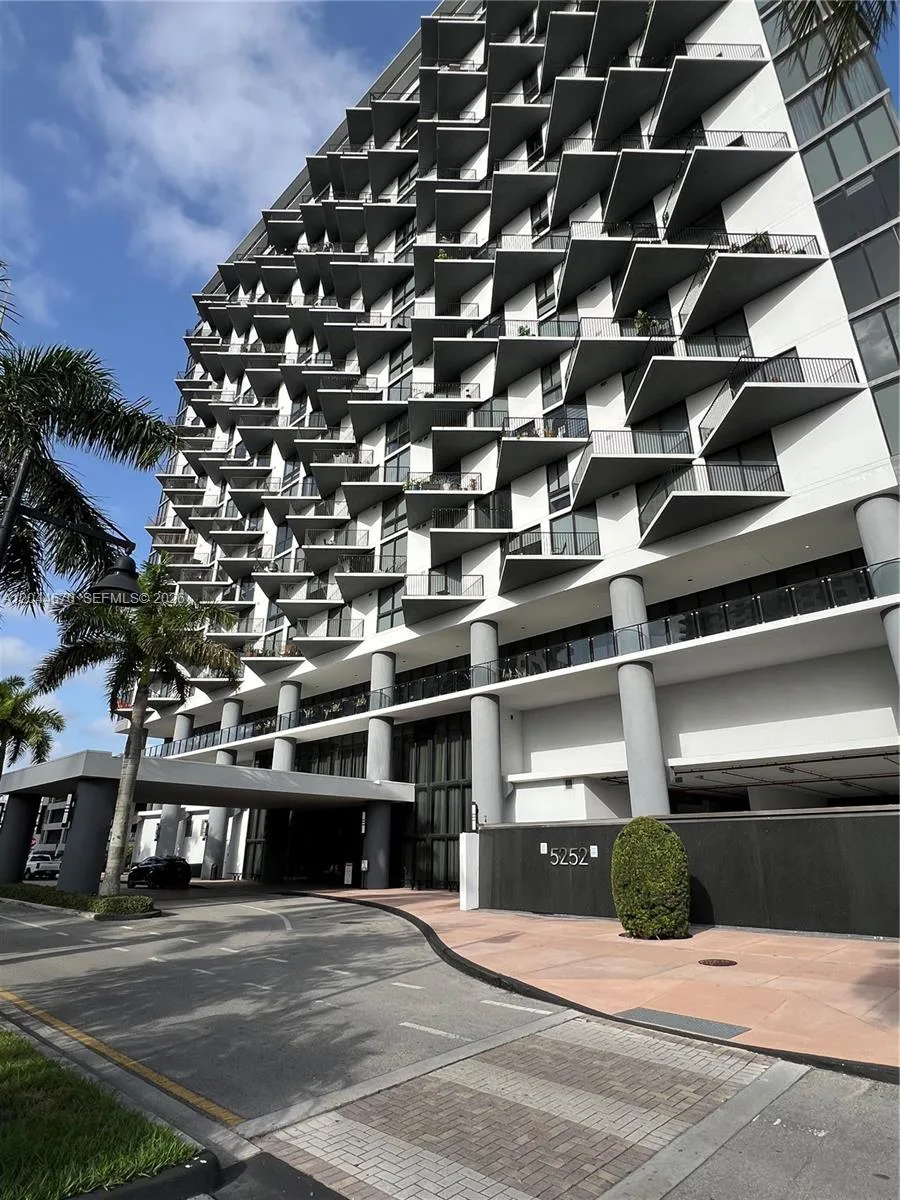 5252 NW 85th Ave # 1707, Doral, FL 33166