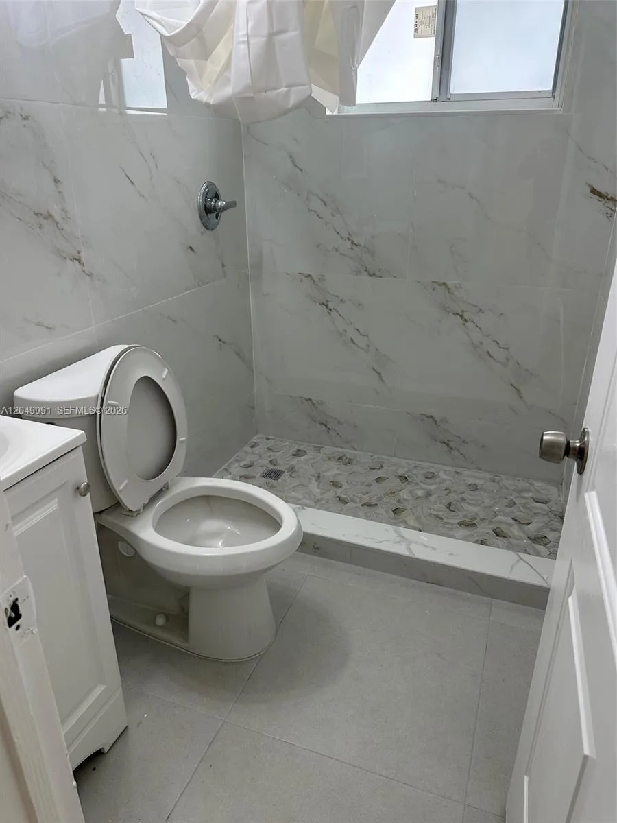 757 NW 47th St, Miami, FL 33127 photo 8