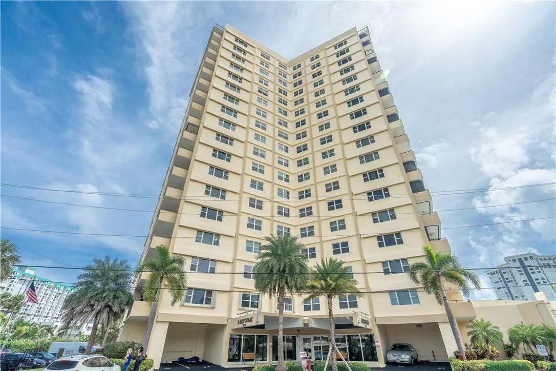 1200 Hibiscus Avenue # 1704, Pompano Beach, FL 33062 photo 3