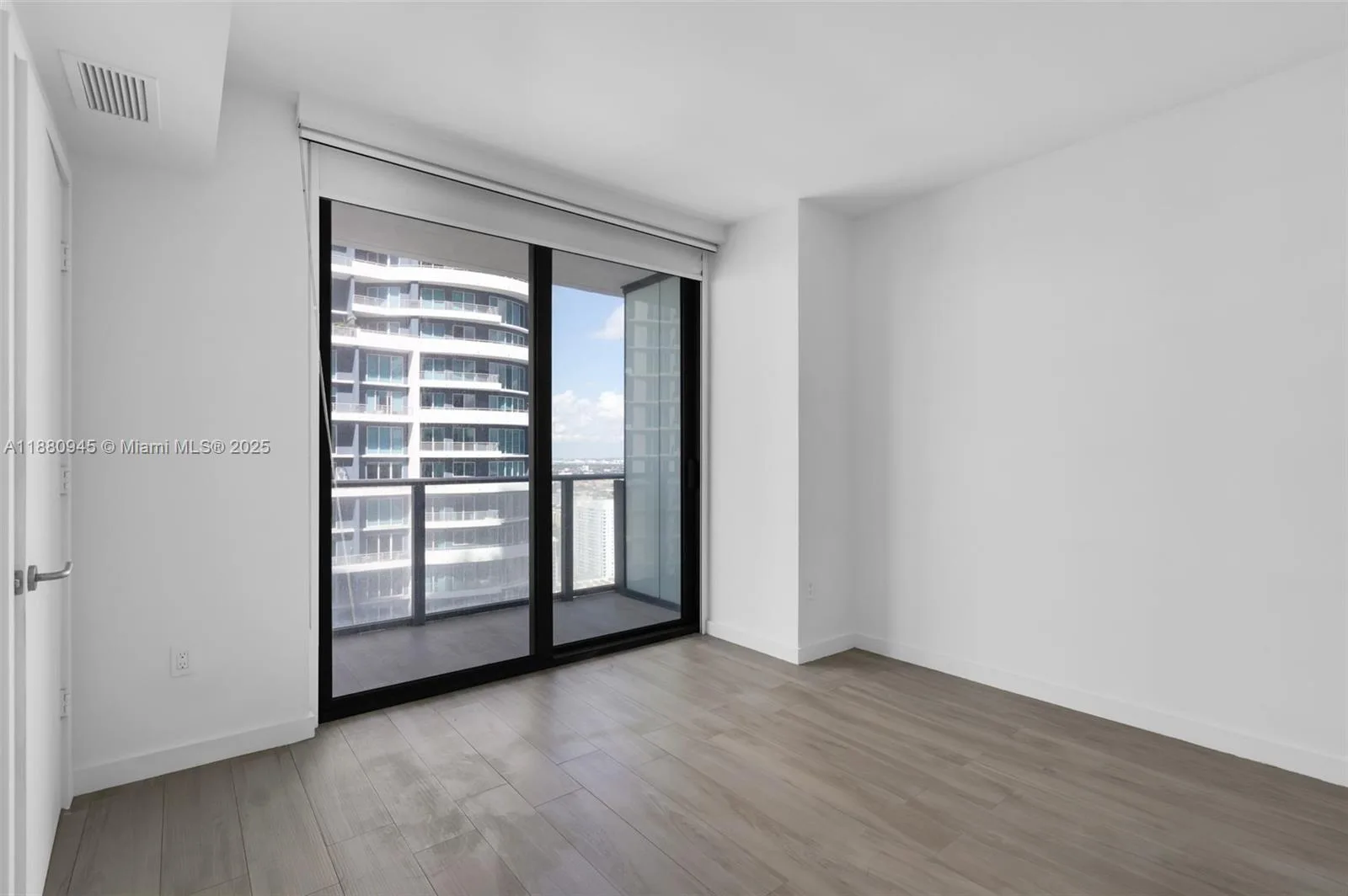 1300 S Miami Ave # 3808, Miami, FL 33130 photo 13