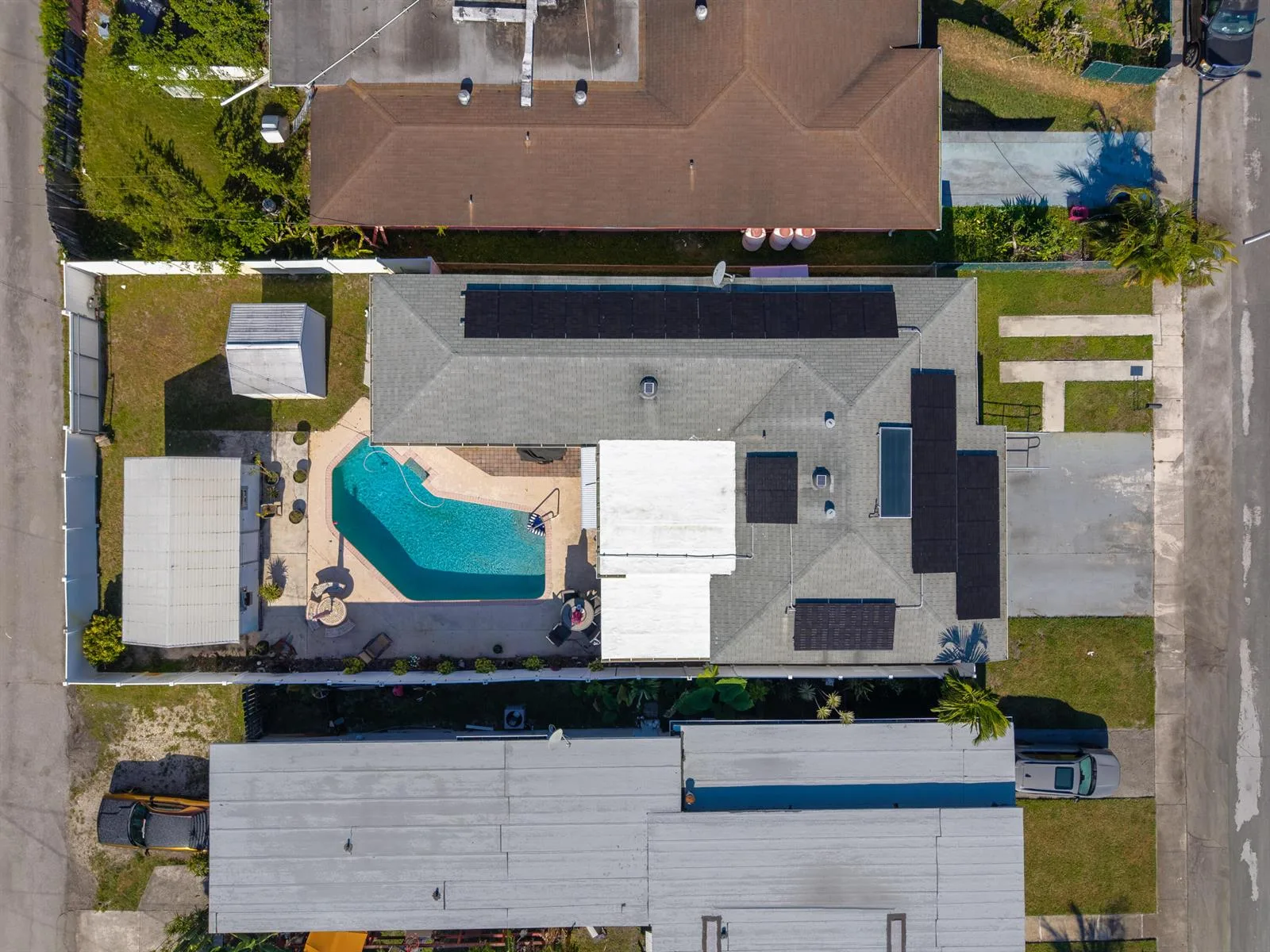 262 SW 8th Street, Dania Beach, FL 33004 photo 2