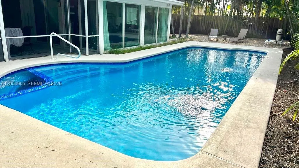 262 Bombay Ave, Lauderdale By The Sea, FL 33308 photo 13
