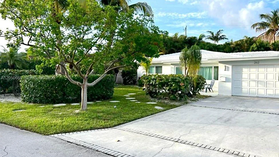 262 Bombay Ave, Lauderdale By The Sea, FL 33308 photo 2