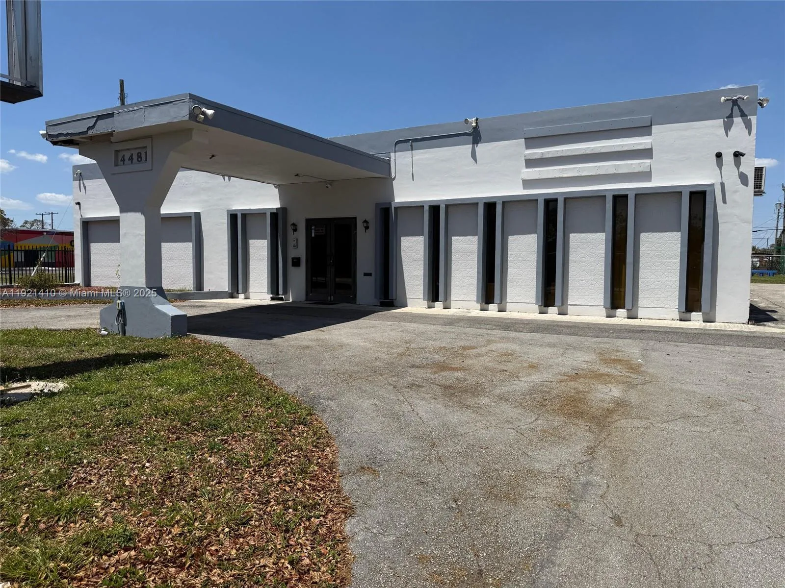 4481 NW 167th St, Miami Gardens, FL 33055