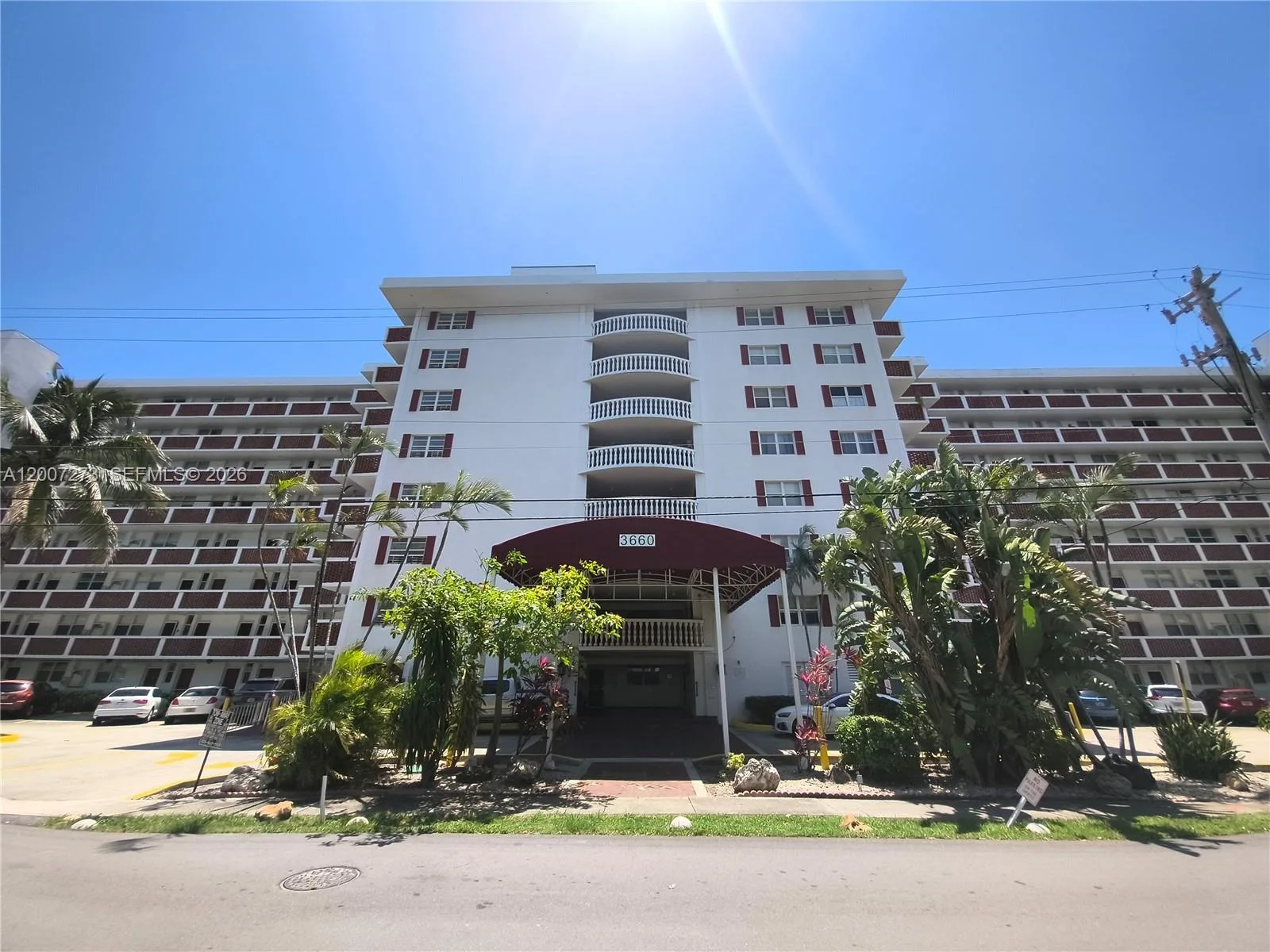 3660 NE 166th St # 302, North Miami Beach, FL 33160