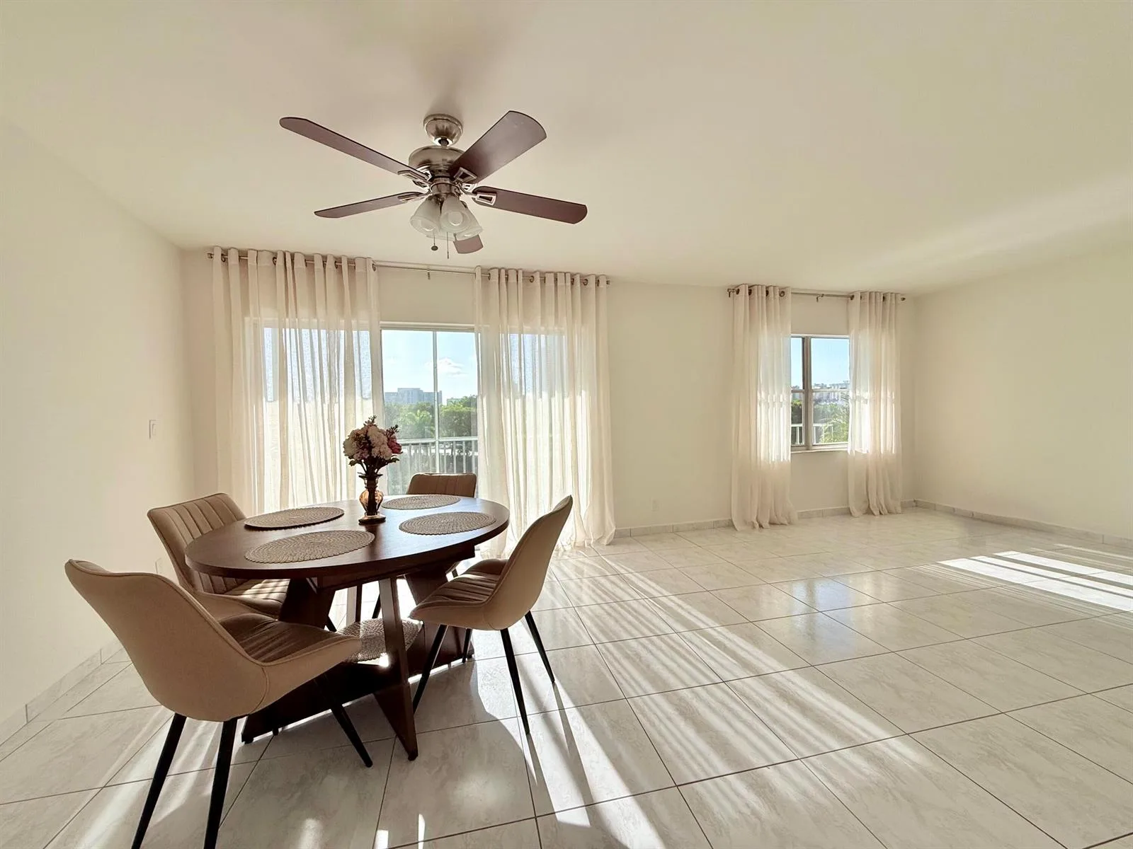 200 DIPLOMAT Parkway # 520, Hallandale Beach, FL 33009