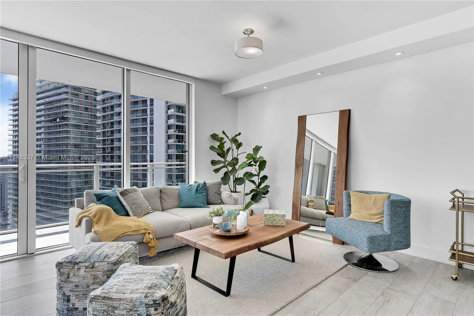 1080 Brickell Ave # 2601, Miami, FL 33131 photo 2