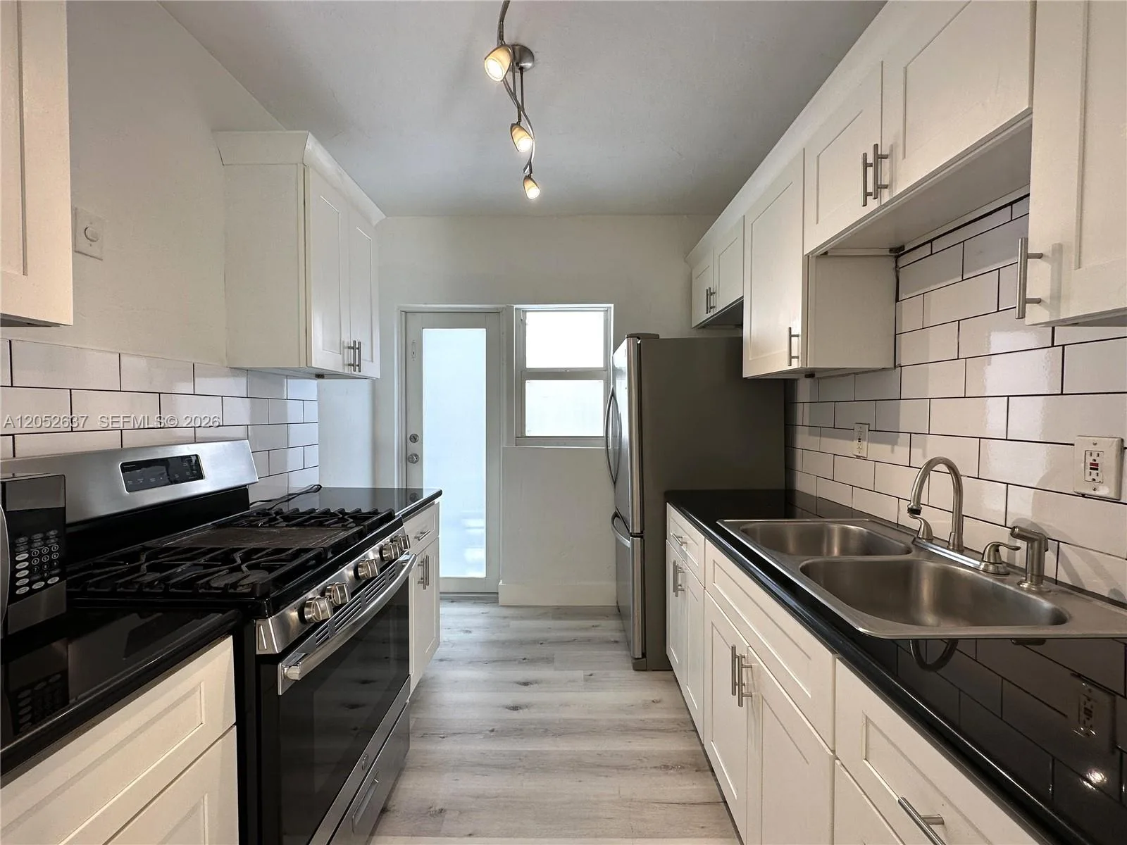 955 Bay Dr # 7, Miami Beach, FL 33141 photo 2