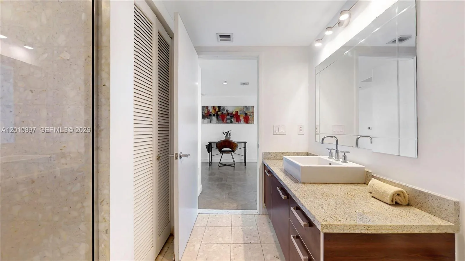 185 SW 7th St # 2900, Miami, FL 33130 photo 12