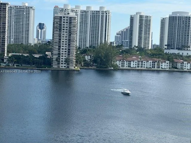 2750 NE 183rd St # 1201, Aventura, FL 33160 photo 3
