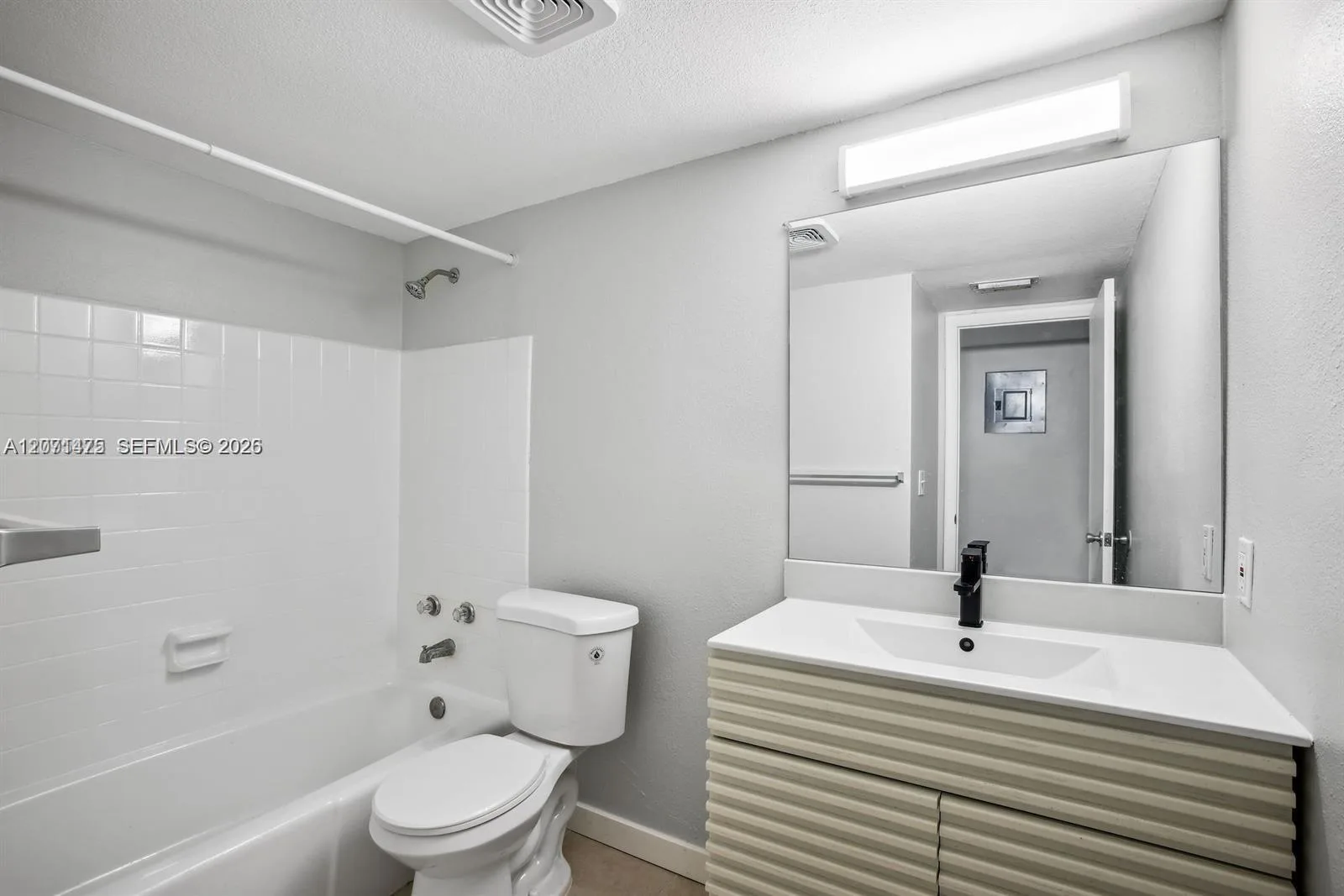 850 E Commercial Blvd # 214B, Oakland Park, FL 33334 photo 10