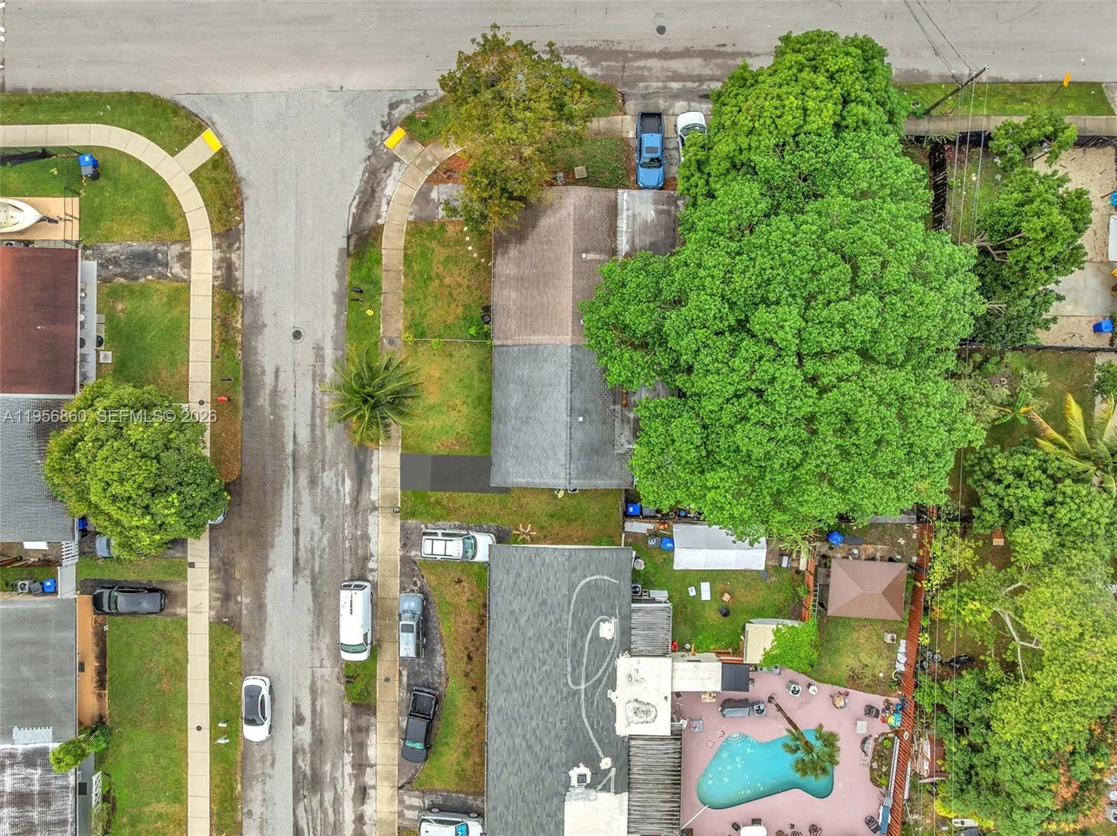 7021 SW 19th Pl, North Lauderdale, FL 33068 photo 10