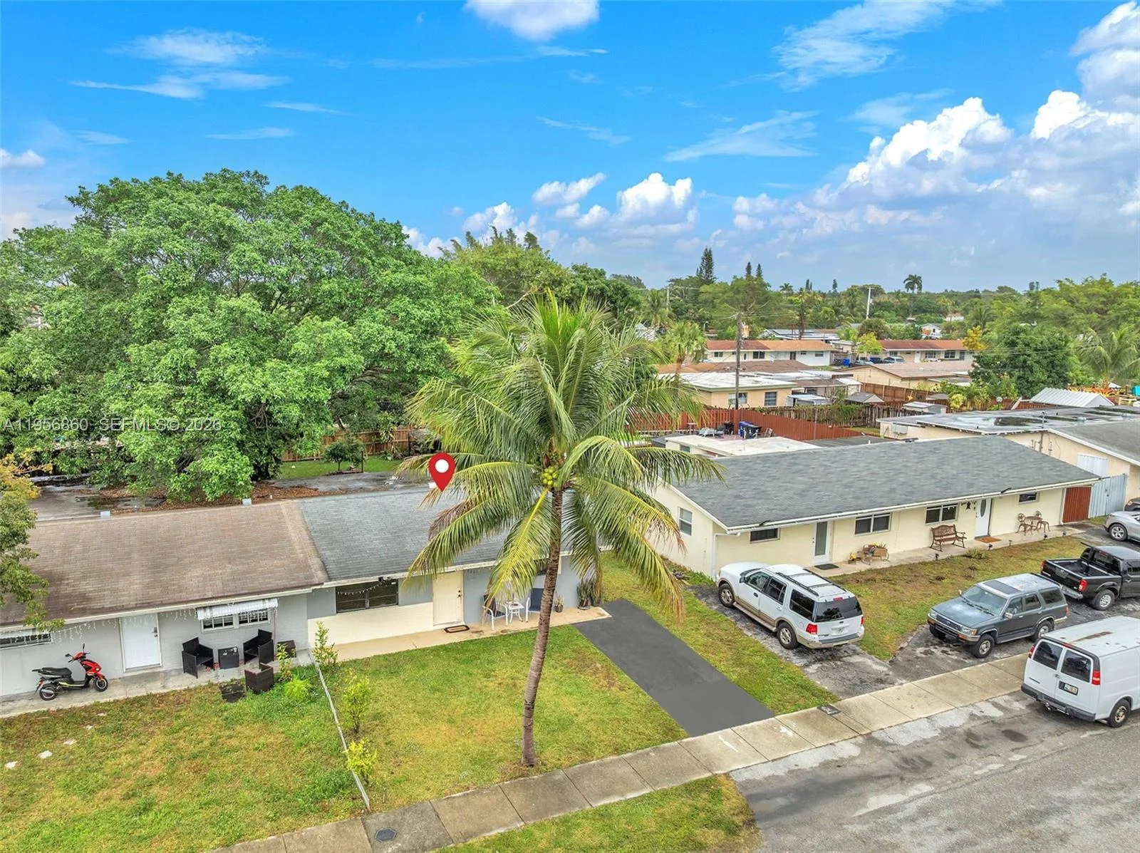 7021 SW 19th Pl, North Lauderdale, FL 33068 photo 3