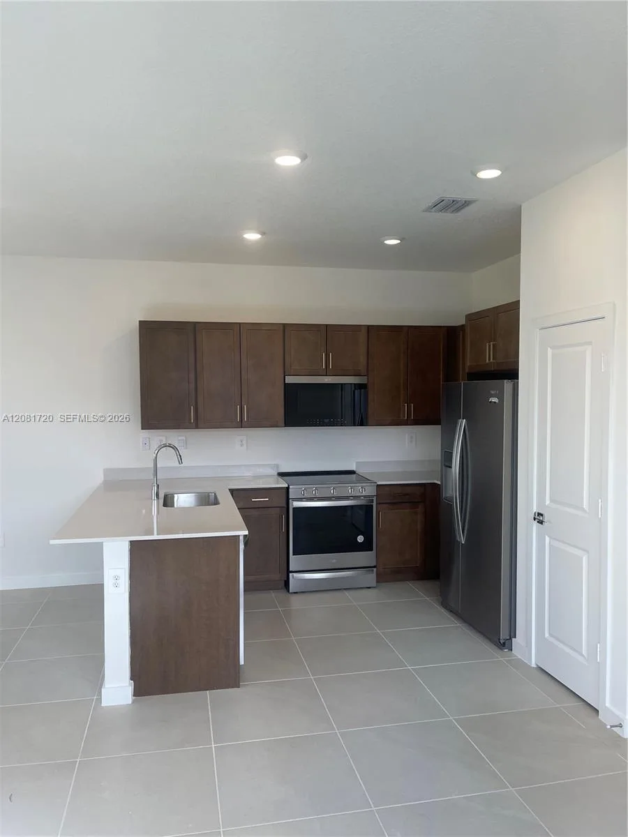 116 NE 13th Ter # 116, Homestead, FL 33033 photo 8
