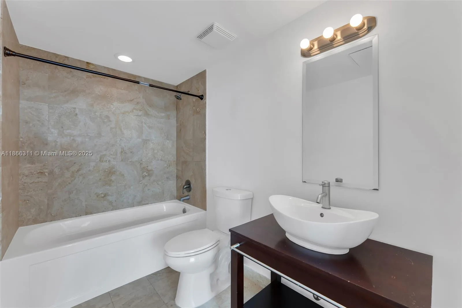 350 S Miami Ave # 3013, Miami, FL 33130 photo 10