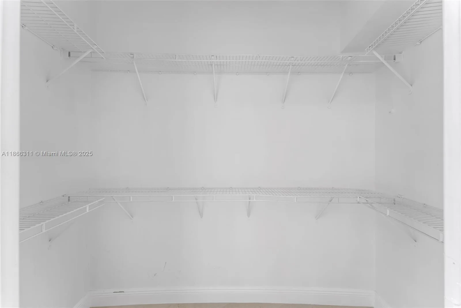 350 S Miami Ave # 3013, Miami, FL 33130 photo 11
