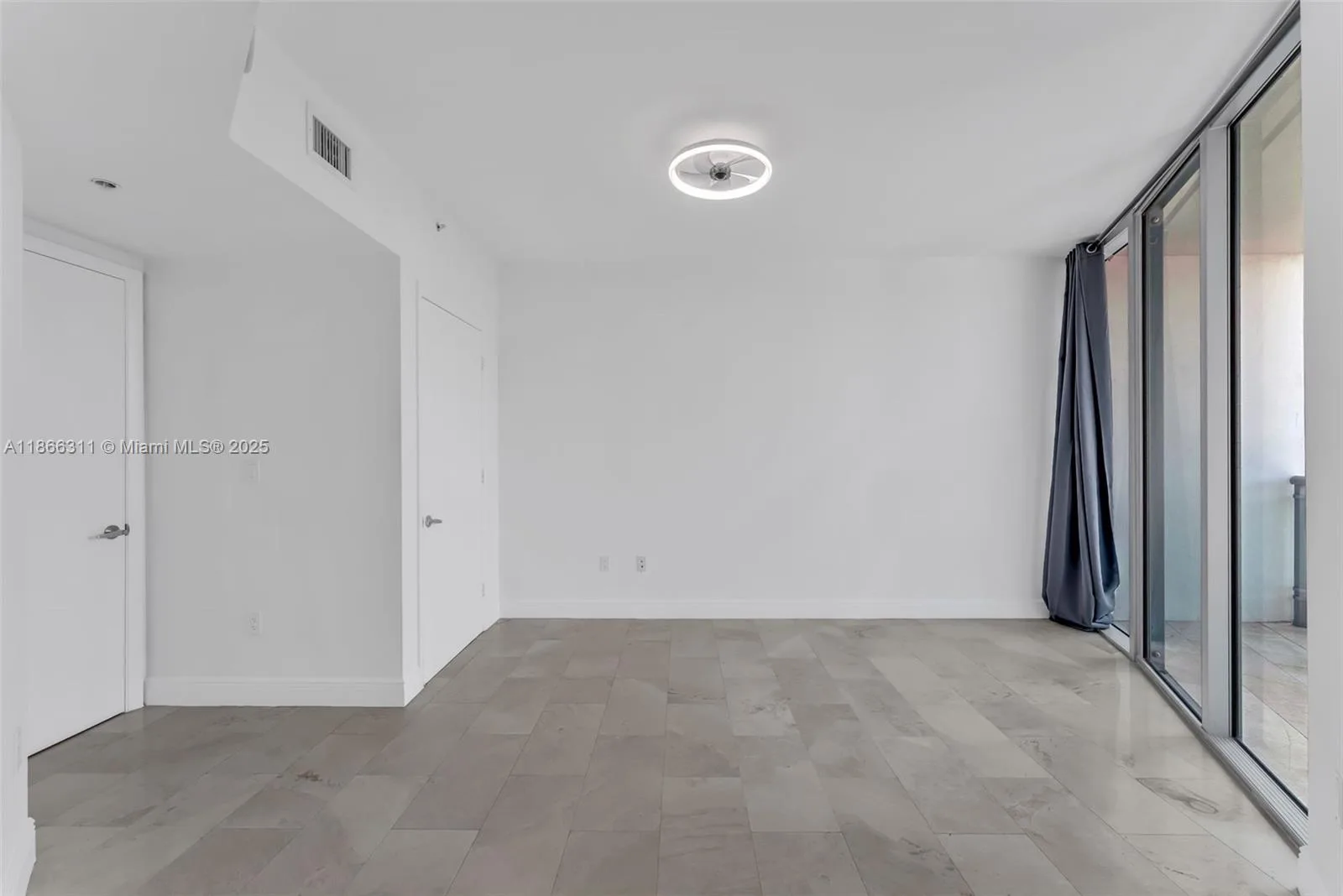 350 S Miami Ave # 3013, Miami, FL 33130 photo 8