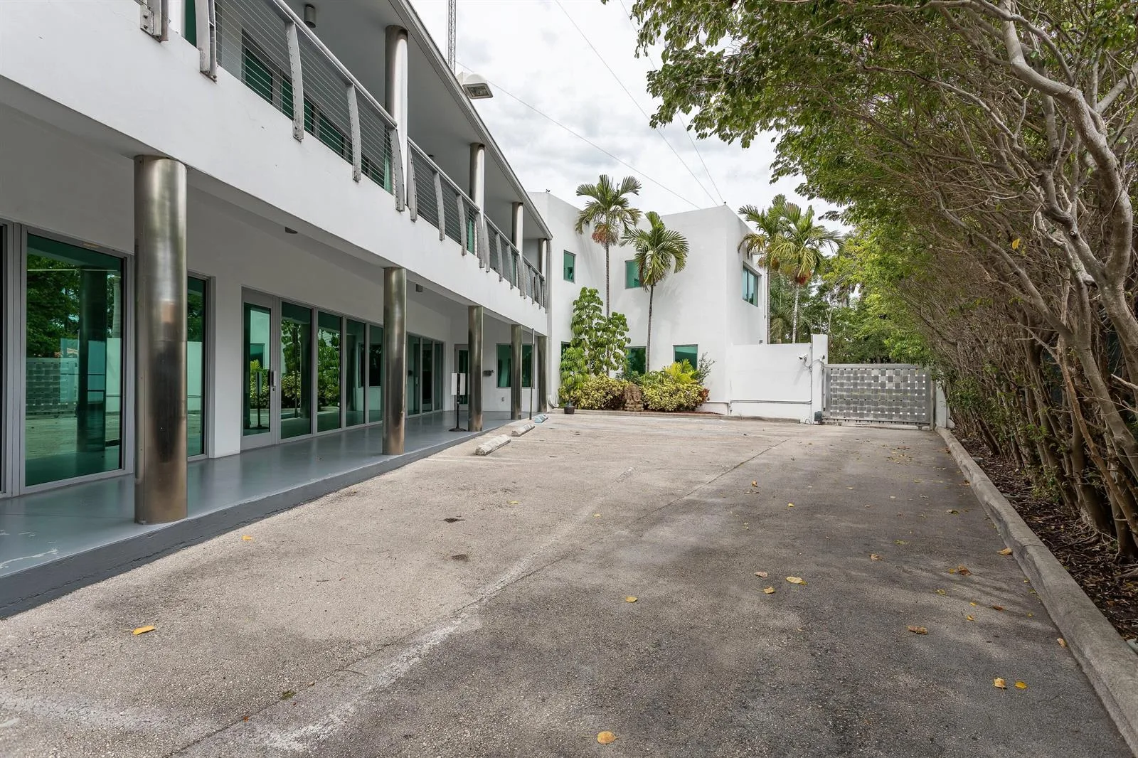 5020 Biscayne Boulevard, Miami, FL 33137 photo 3