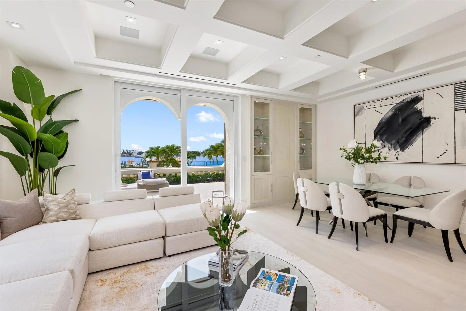 150 Bradley Place # 112, Palm Beach, FL 33480 photo 2