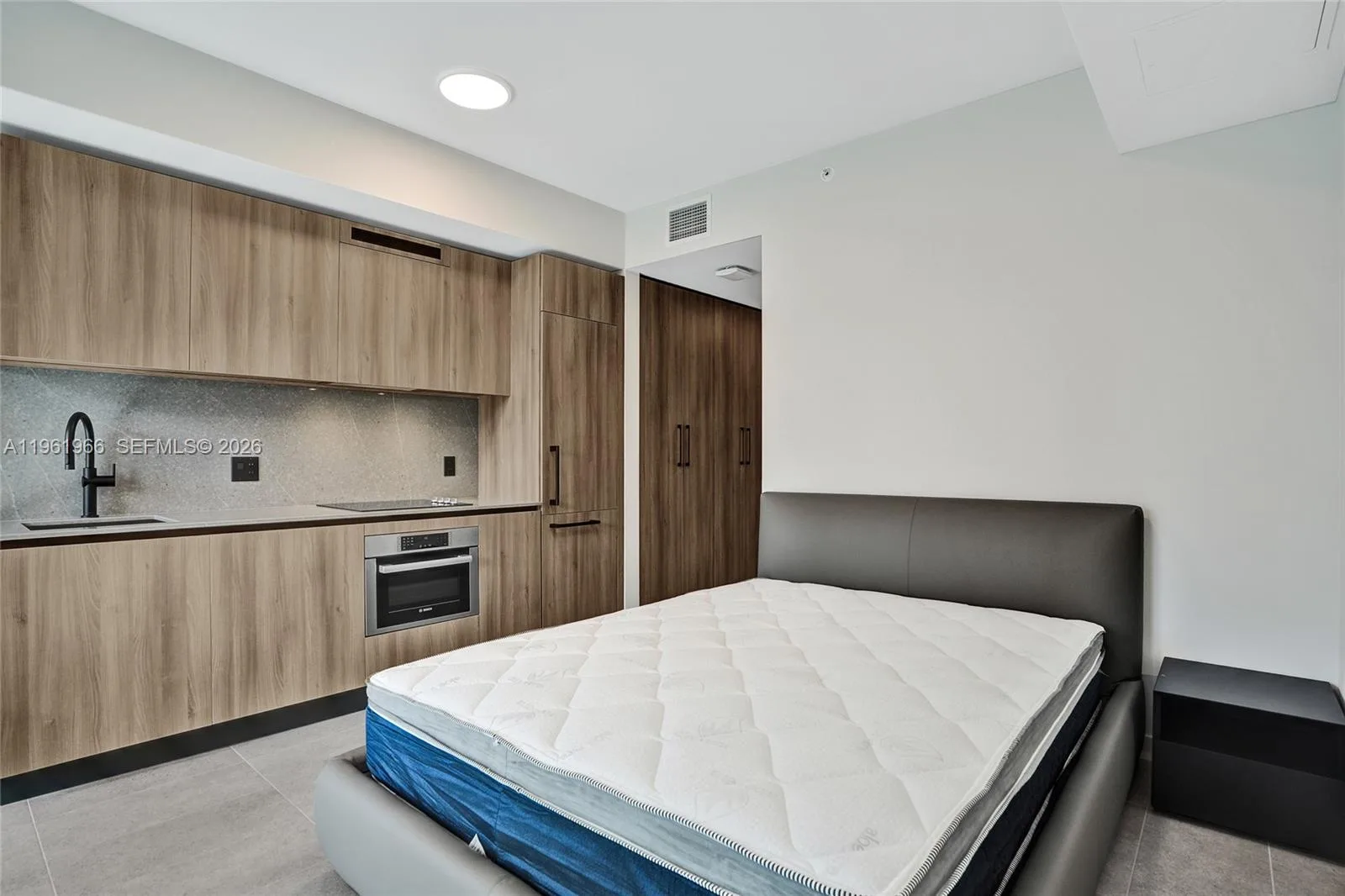 121 NE 5th Street # 1001B, Miami, FL 33132 photo 12