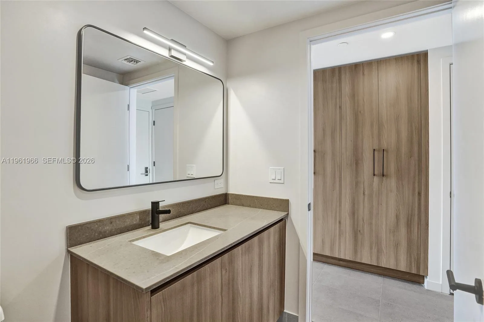 121 NE 5th Street # 1001B, Miami, FL 33132 photo 6