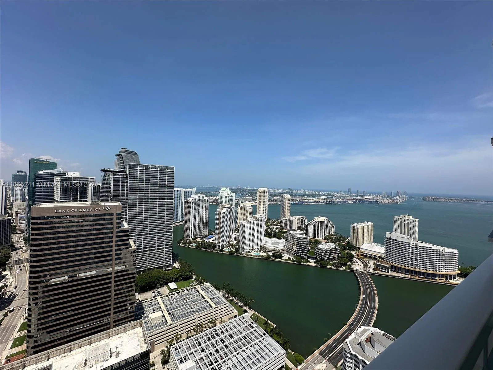 950 Brickell Bay Dr # 5106, Miami, FL 33131