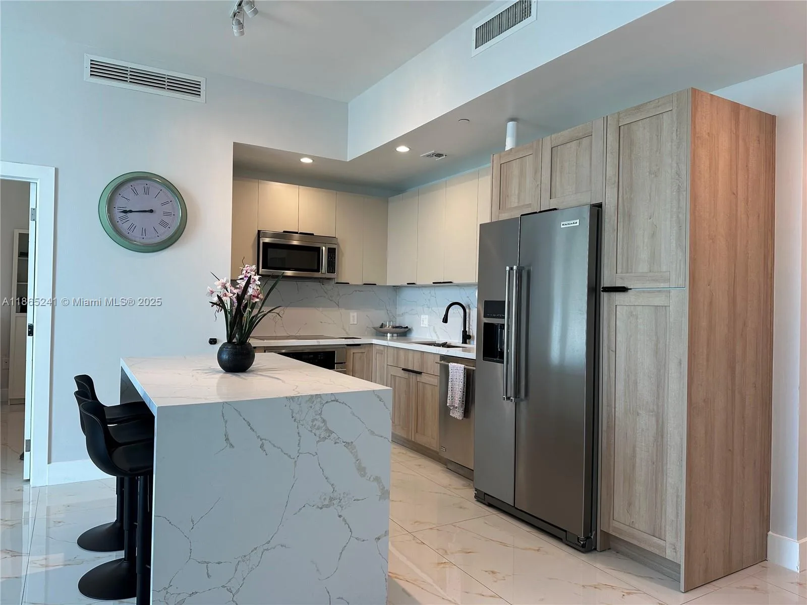 950 Brickell Bay Dr # 5106, Miami, FL 33131 photo 4