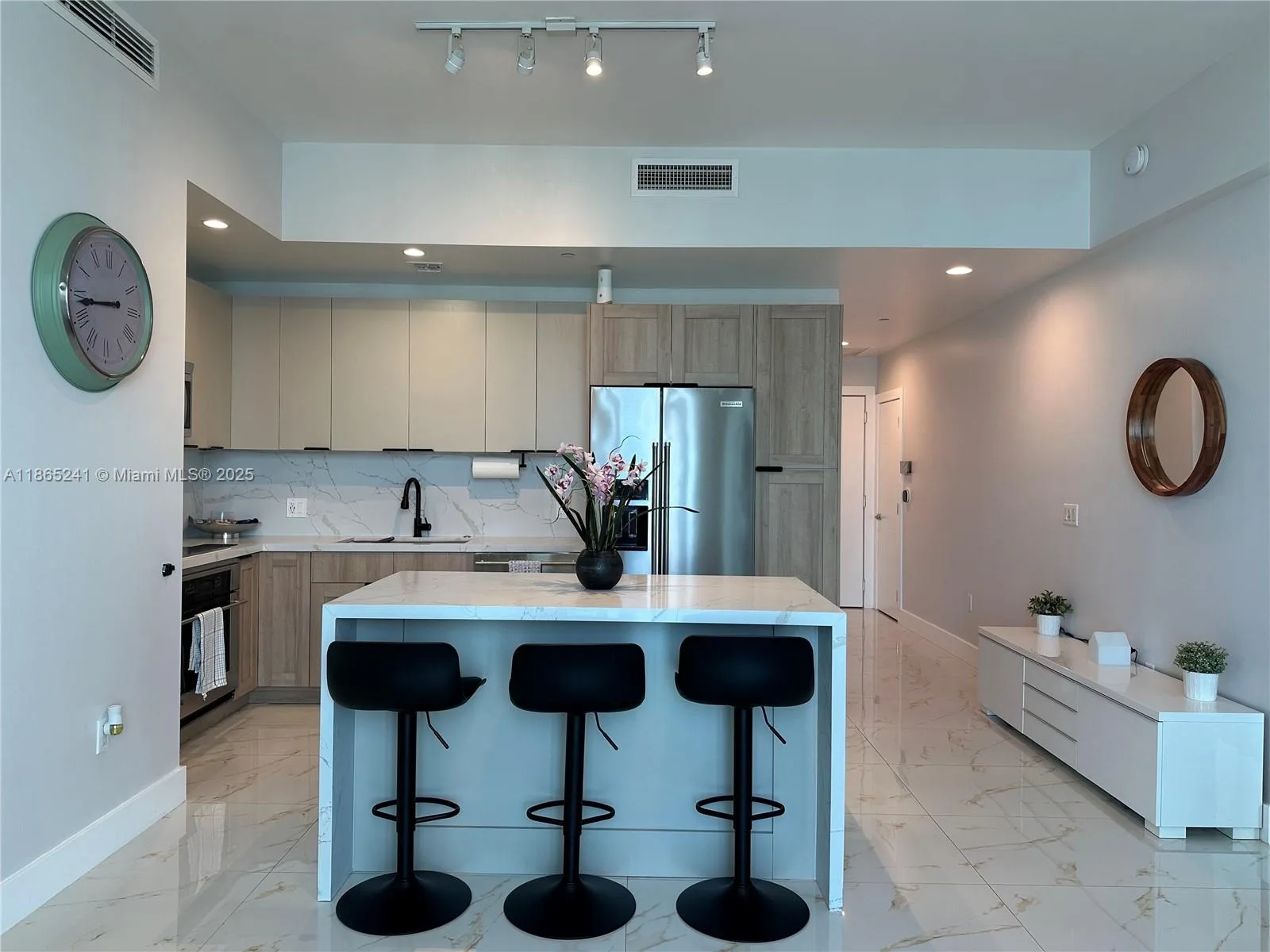 950 Brickell Bay Dr # 5106, Miami, FL 33131 photo 6