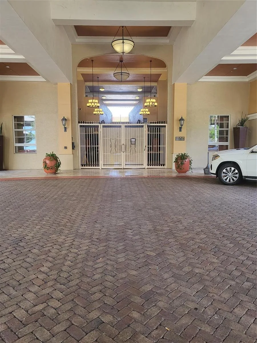 520 SE 5th Avenue # 3404, Fort Lauderdale, FL 33301 photo 2