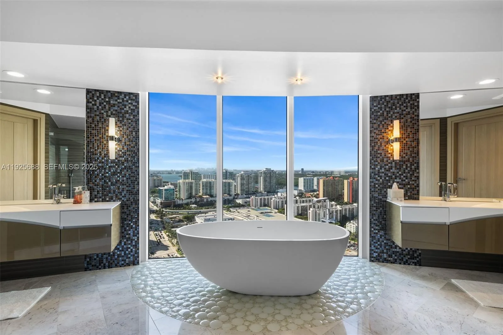 17201 Collins Ave # 3505, Sunny Isles Beach, FL 33160 photo 3