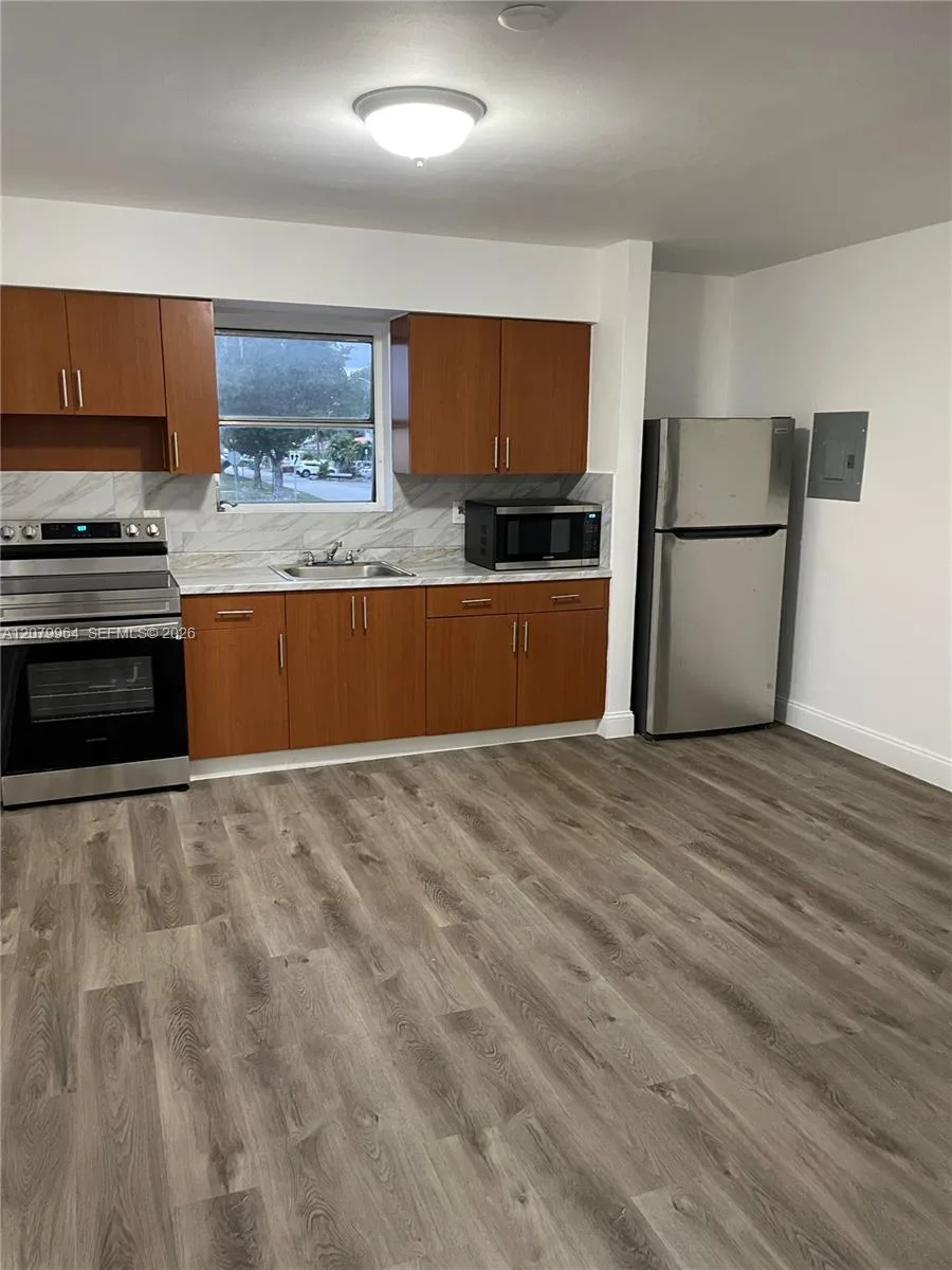 633 NW 23rd Ct # 2, Miami, FL 33125 photo 5