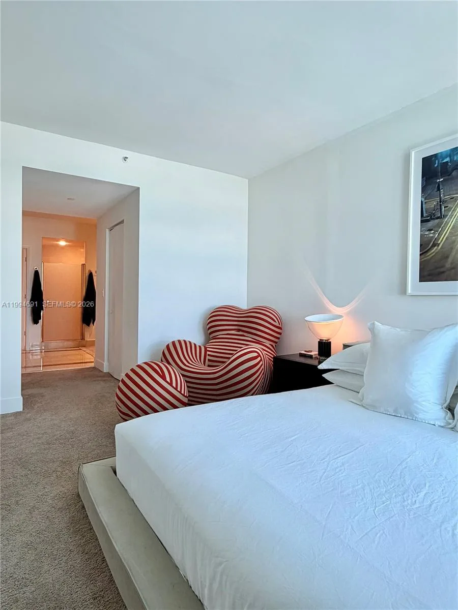 300 S Pointe Dr # 2106, Miami Beach, FL 33139 photo 8