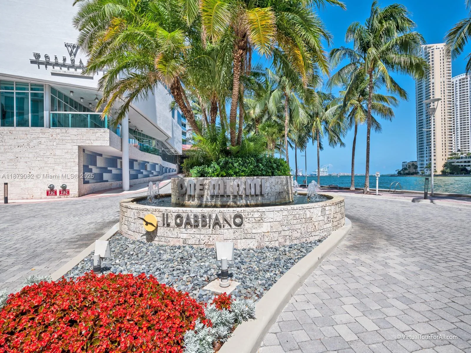 325 S Biscayne Blvd # 2715, Miami, FL 33131 photo 2